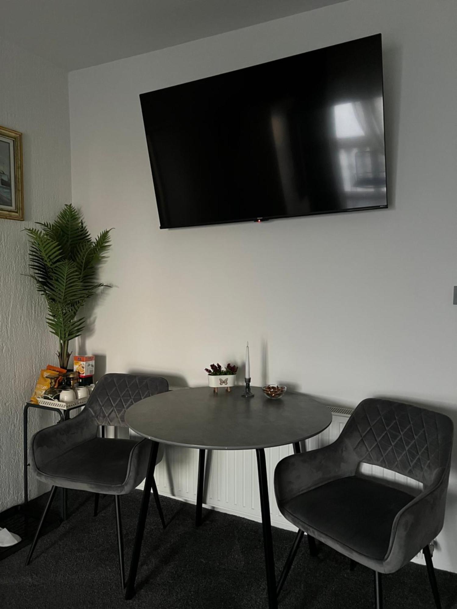 Luxrooms - Hotel Type With Private Jacuzzi Bjelovar Extérieur photo