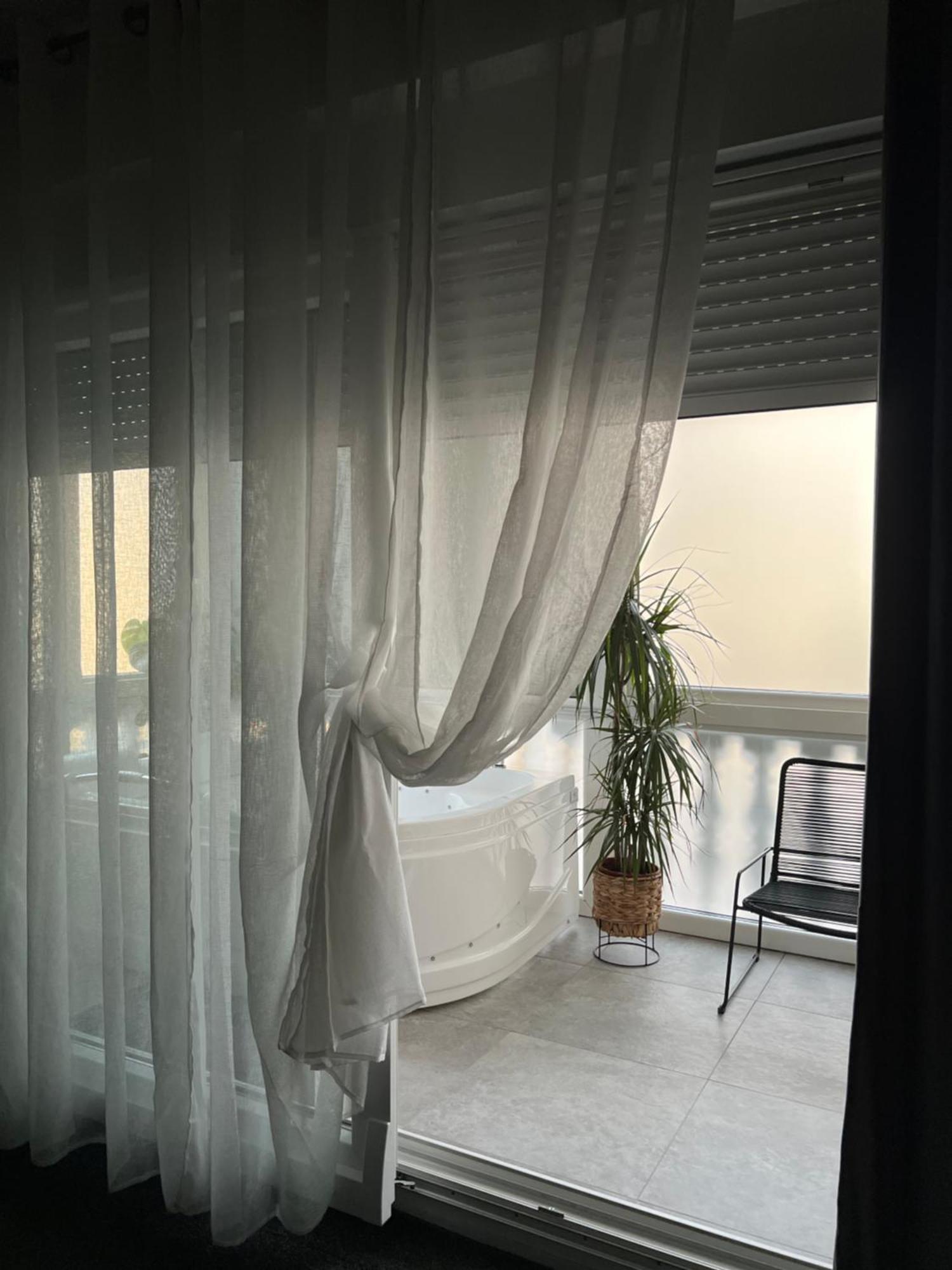 Luxrooms - Hotel Type With Private Jacuzzi Bjelovar Extérieur photo