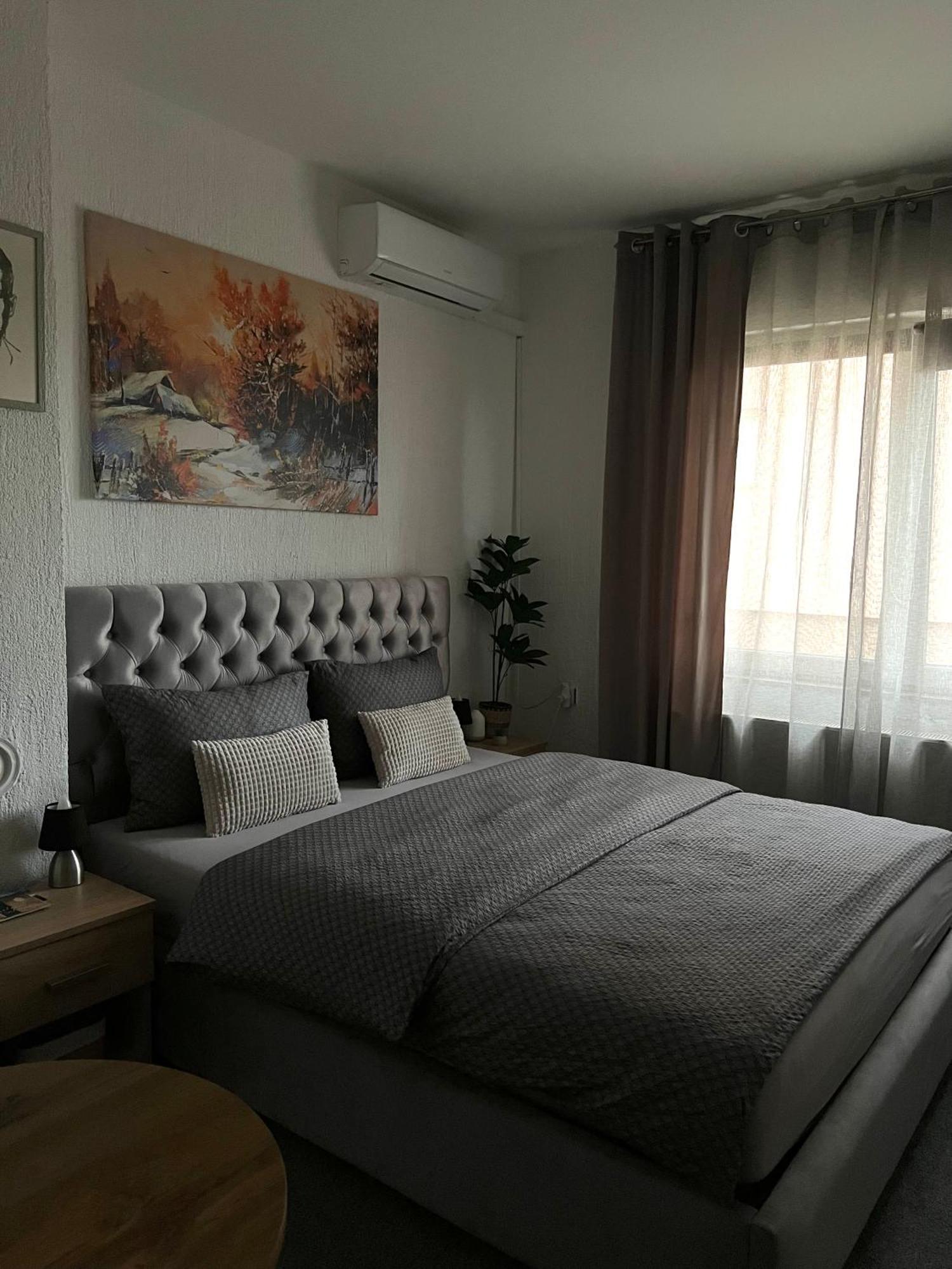 Luxrooms - Hotel Type With Private Jacuzzi Bjelovar Extérieur photo